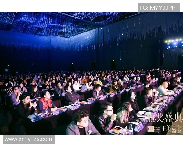 广州羽毛球队在杯赛中的拼搏历程与荣耀时刻全景回顾 广州羽毛球队在杯赛中的拼搏历程与荣耀时刻全景回顾